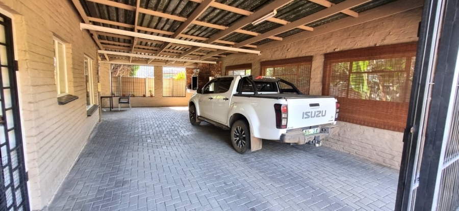 5 Bedroom Property for Sale in Brits North West